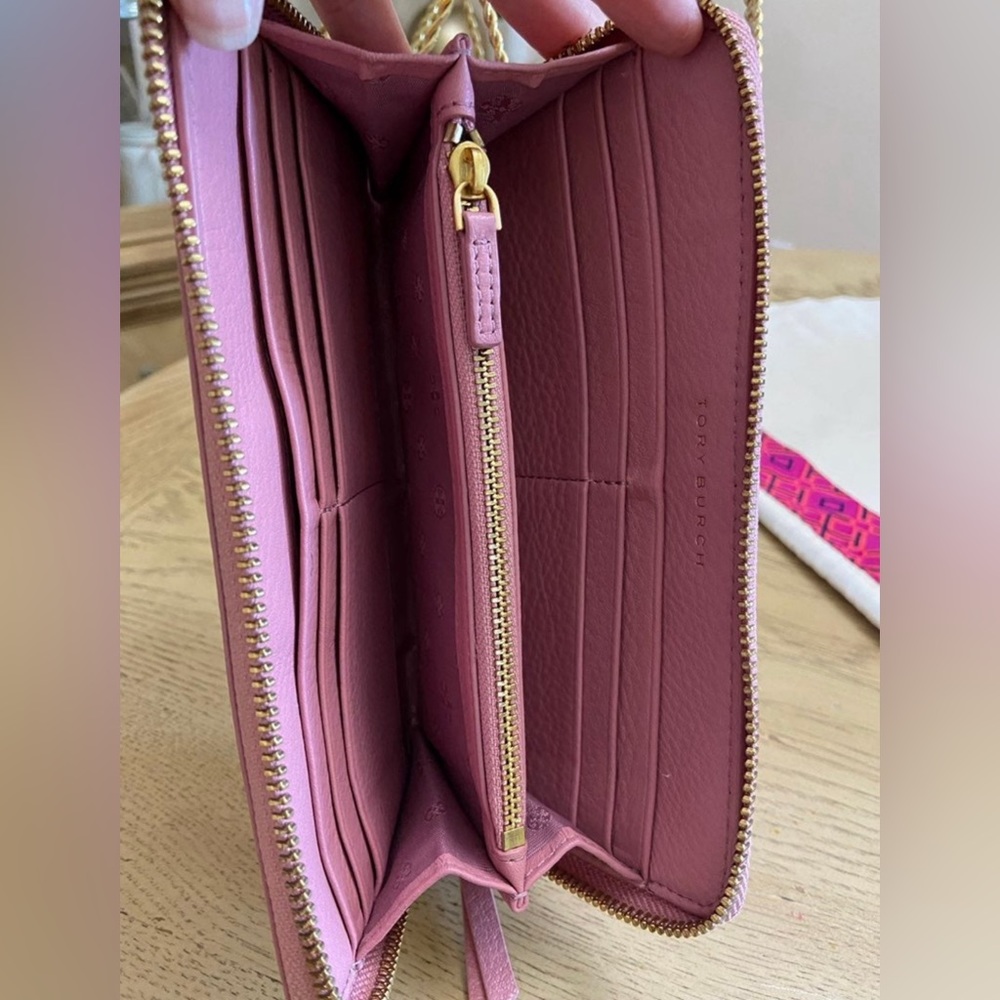 Tory Burch Britten Continental Zip Wallet In Pink
Magnolia - Picture 6 of 10